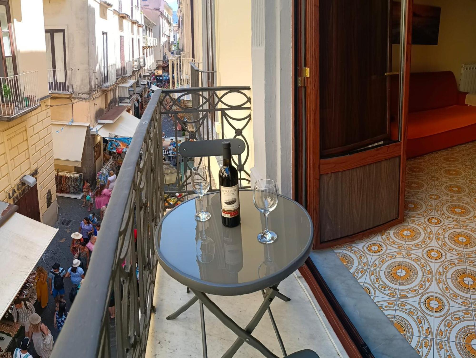 Sorrento City Center Atmosphere Apartment Exterior photo